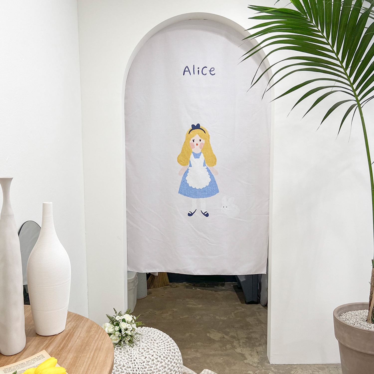 Alice in wonderland small Curtain