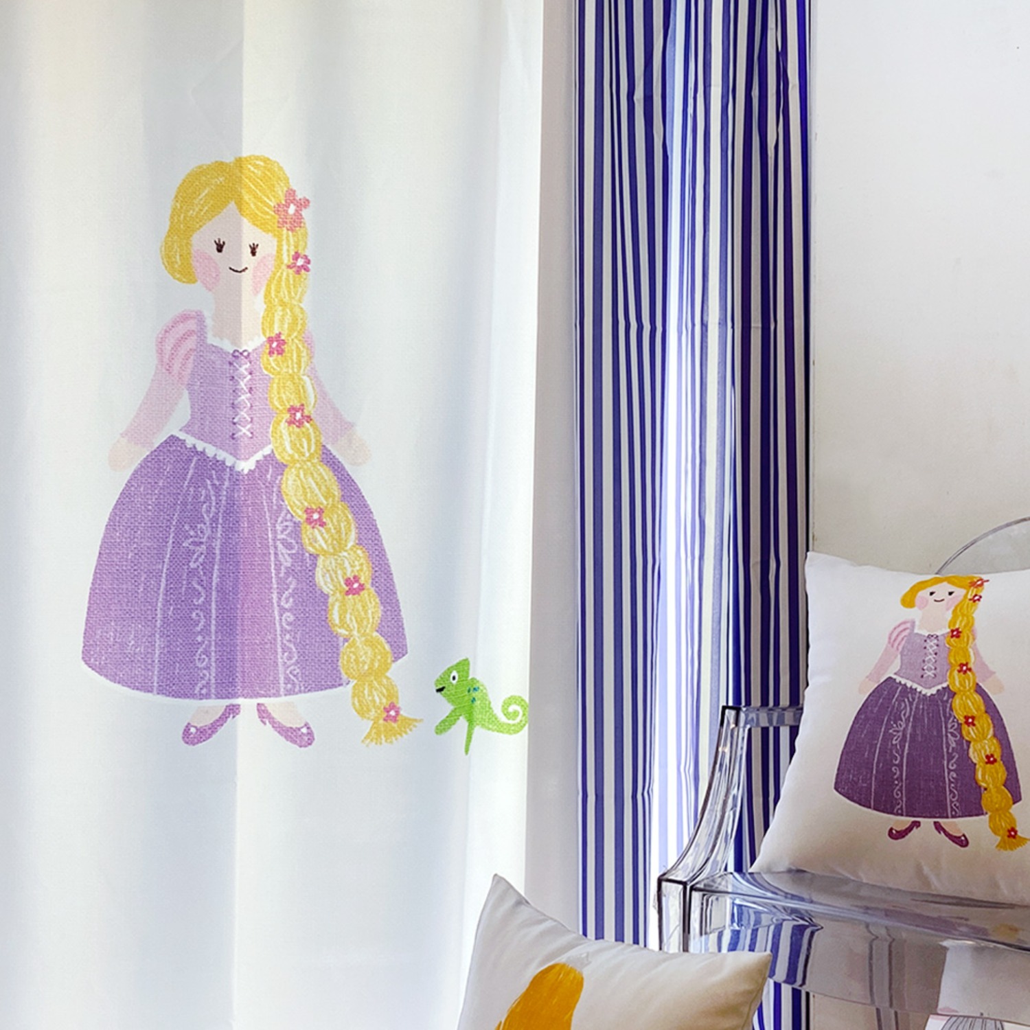 [drawing AMY] Little Rapunzel Curtain